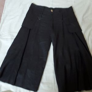 Black gaucho linen wide leg pants